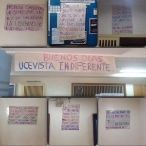 Carteles en la UCV: Prefiero perder un semestre y no la libertad (Foto)
