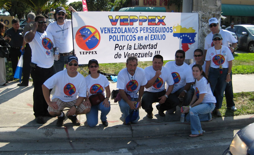 Exiliados piden a Biden seguir aislando a Maduro y TPS para venezolanos