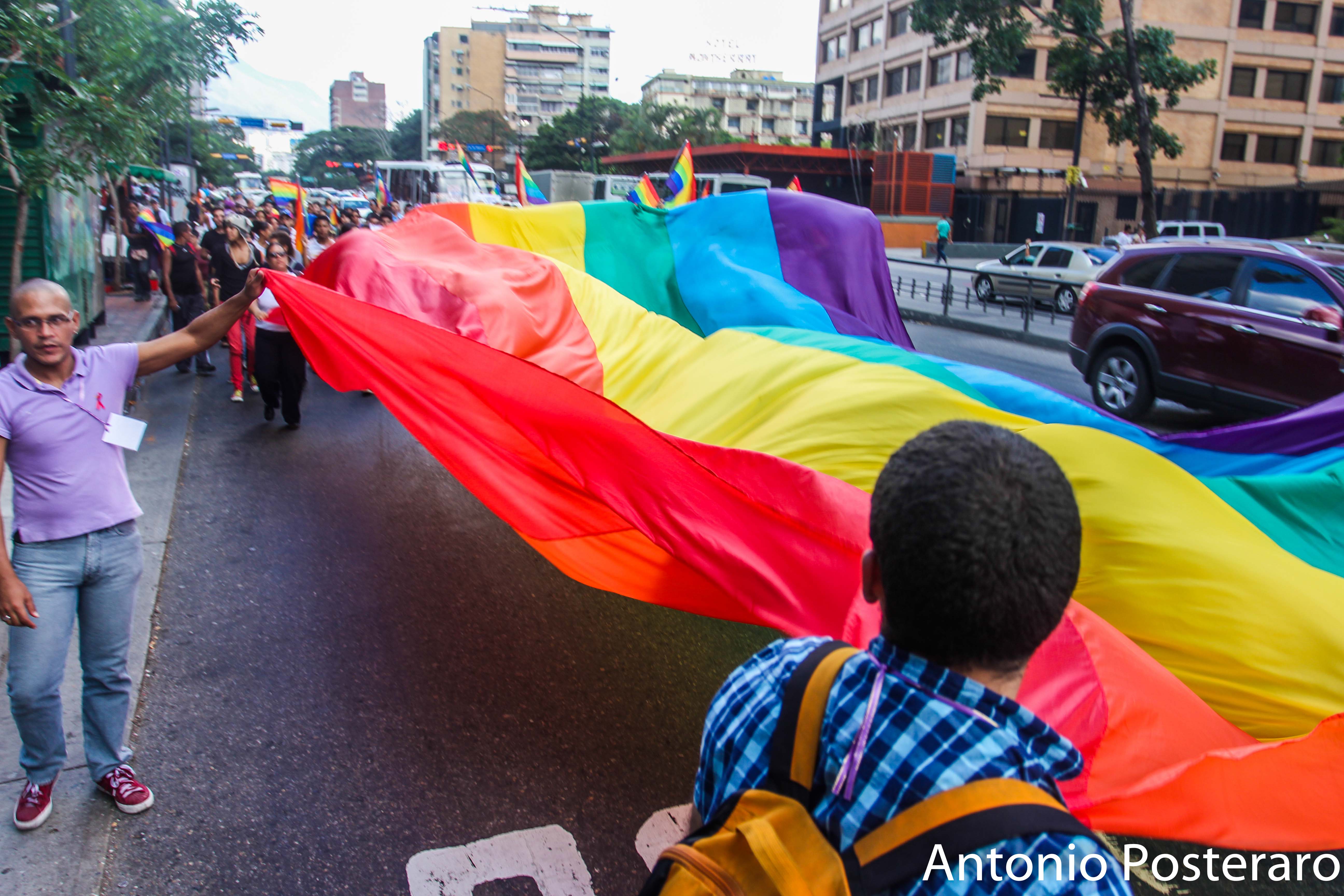 La marcha contra la homofobia llenó de color a Caracas (Video exclusivo)