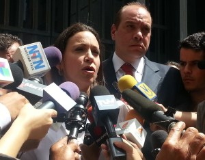 Machado denunció ante el Ministerio Público al alto mando del Gobierno por siete delitos