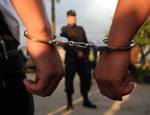 Presos siete policías en Barinas por permitir fuga de un detenido