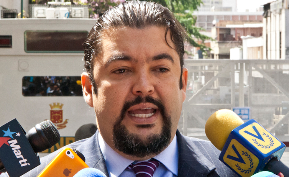 Unidad exige al CNE oficializar candidatura de Roberto Marrero en Monagas