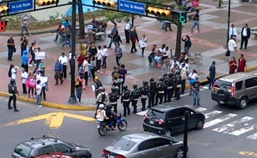 PNB impide protesta en Altamira #12Jun (Fotos)