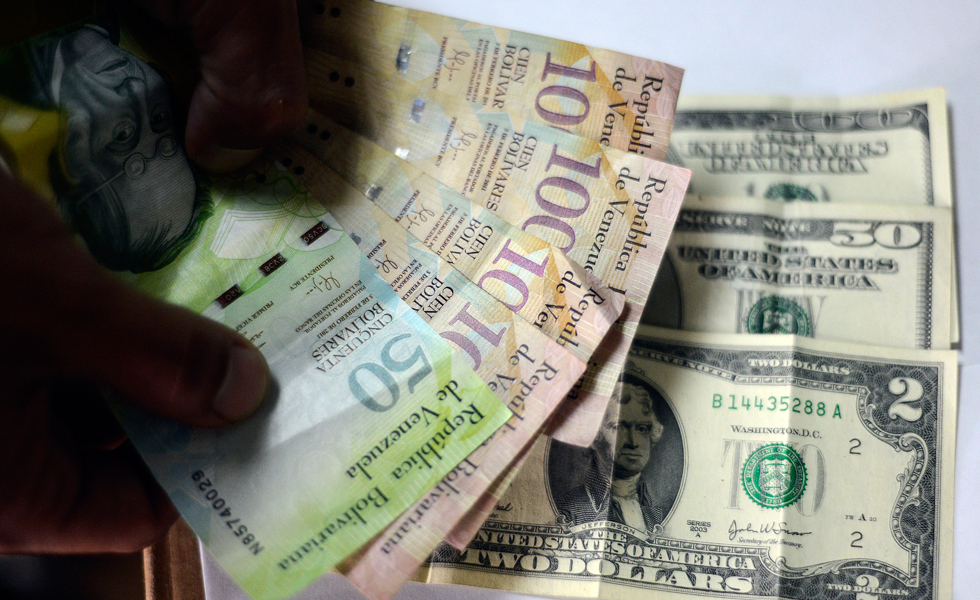 Dólar para viajes y compras por internet se mantiene en 12 bolívares