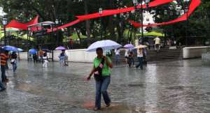 Inameh pronostica tres días de lluvia por paso de onda tropical en el Mar Caribe
