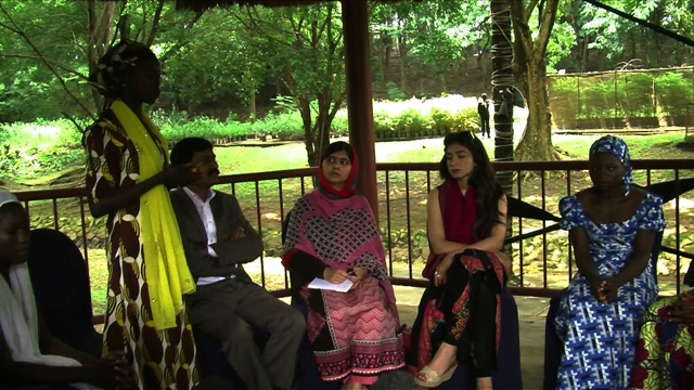 Malala pide la liberación de las niñas secuestradas en Nigeria (Video)