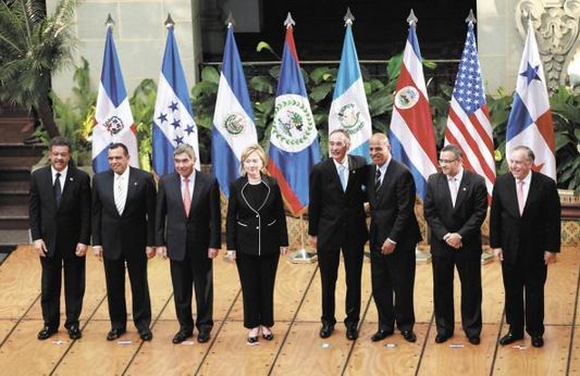 Presidentes de centroamérica visitan EEUU para abordar crisis migratoria