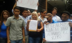 Protestan en Hidrocapital contra racionamiento y mala calidad del agua en Caracas