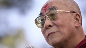 Catorce premios Nobel de la Paz piden a Sudáfrica que le dé la visa al dalái lama