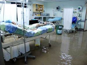 Hospital de Mariara completamente anegado por lluvias