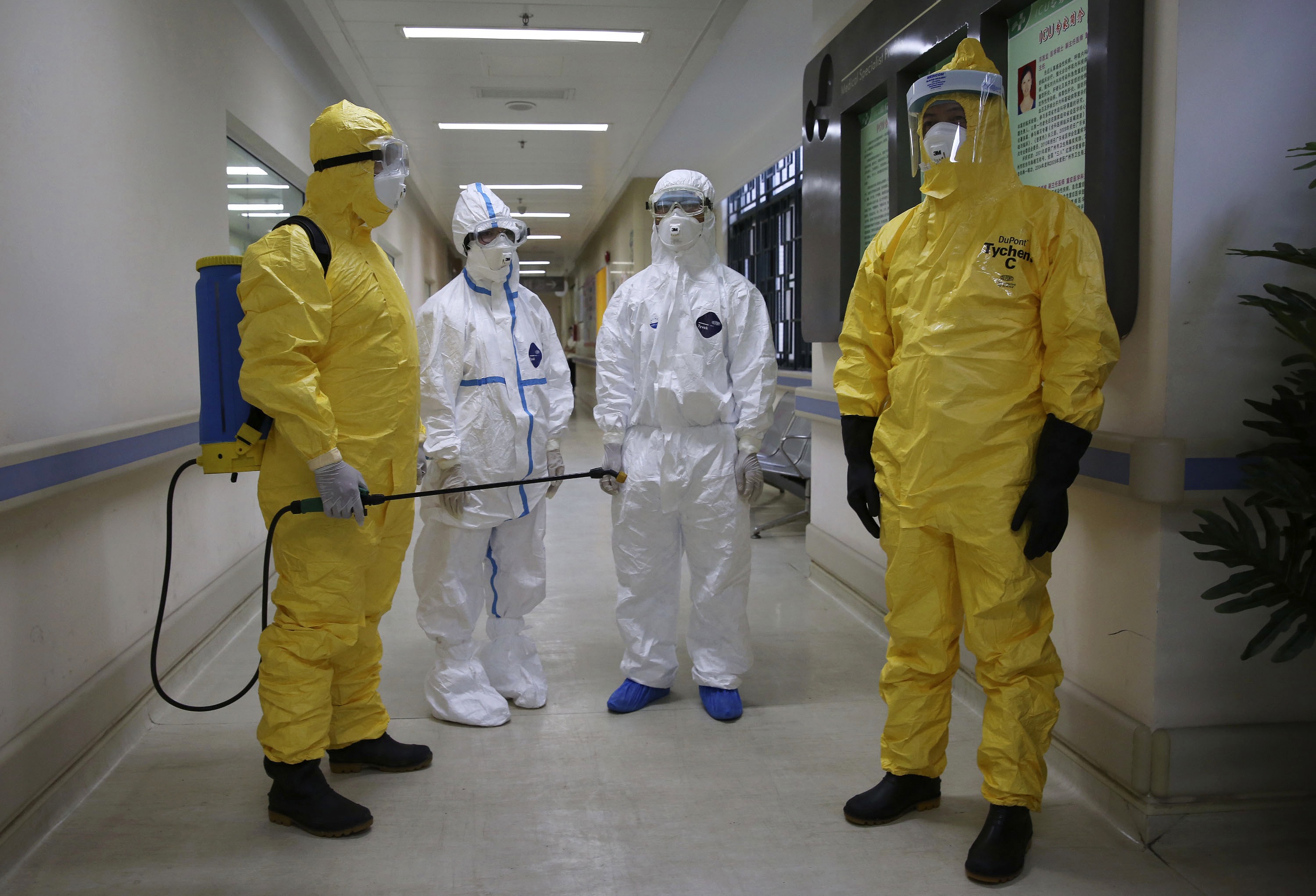 Critican fallos de preparación en España y lagunas de la OMS ante el ébola