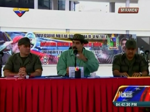 Maduro repudia caricaturas contra la Fanb: Están descompuestos