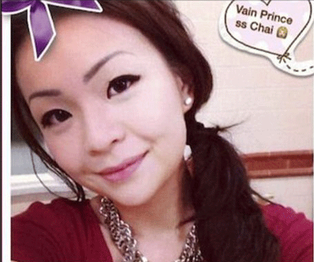 Hija del gobernador de Hong Kong alardea de comprar joyas en Facebook
