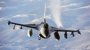 Un caza F-16 de EEUU se estrelló en el Golfo de México
