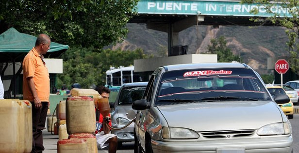 Recomiendan no llevar los vehículos venezolanos a Cúcuta