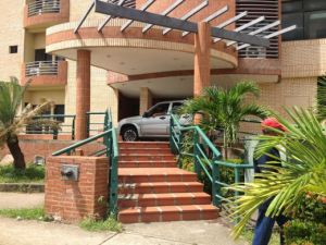 A punta de pistola atracaron a pacientes en clínica de Puerto Ordaz
