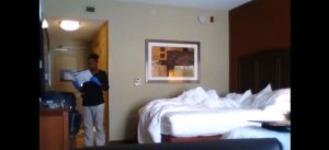 Lo que hace algún trabajador de hotel cuando limpia tu habitación (Video)