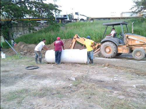 Persiste el colapso vehicular en La Encrucijada de Cagua por rehabilitación de sistema de drenaje