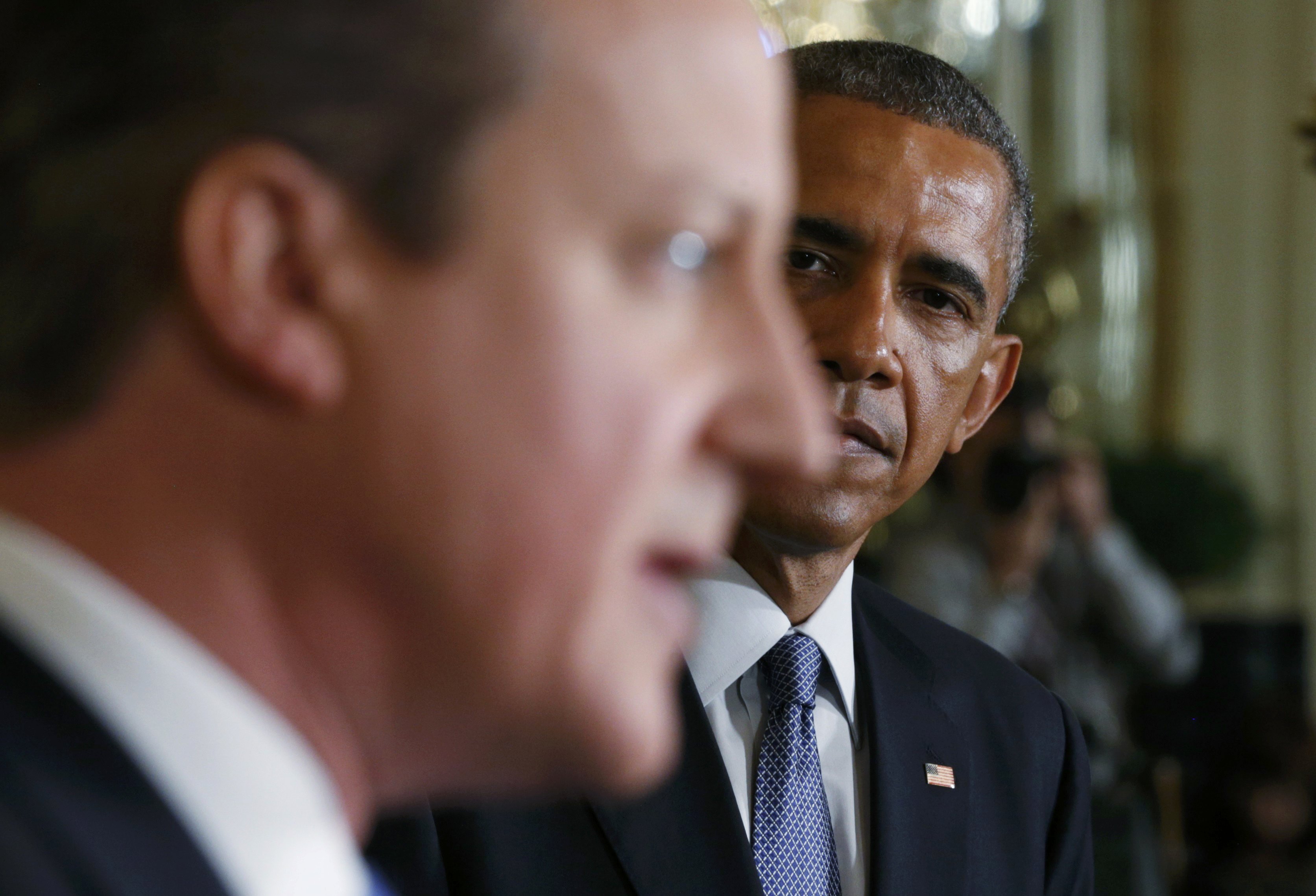 Obama y Cameron coinciden en mantener sanciones fuertes contra Rusia