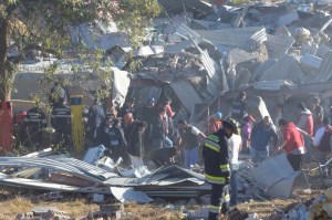 Siguen hospitalizadas 39 personas por explosión en México, nueve bebés graves