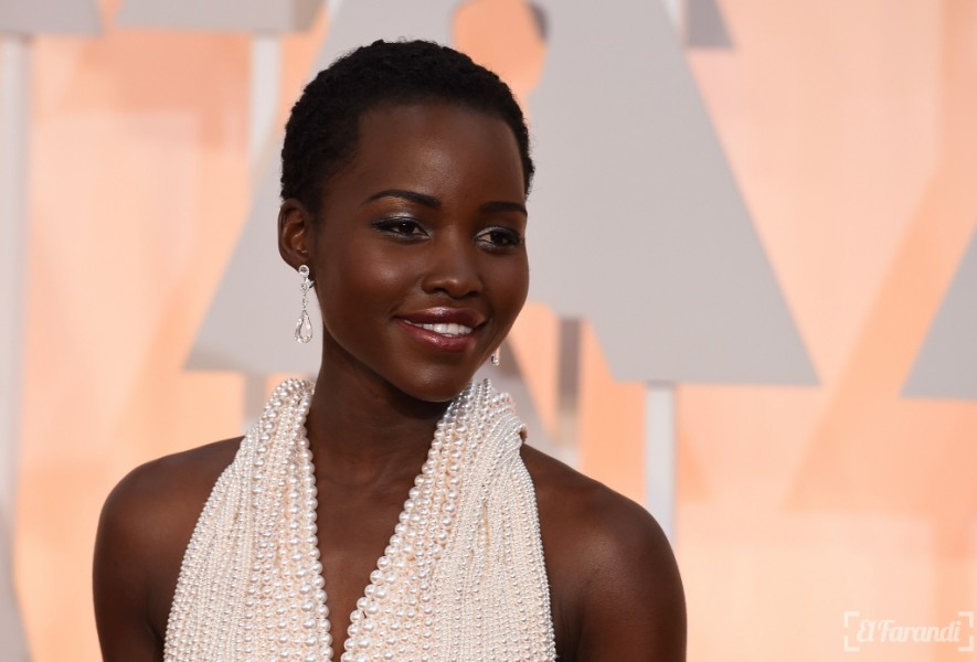 Se robaron el vestido de perlas que uso Lupita Nyongo en los Oscar