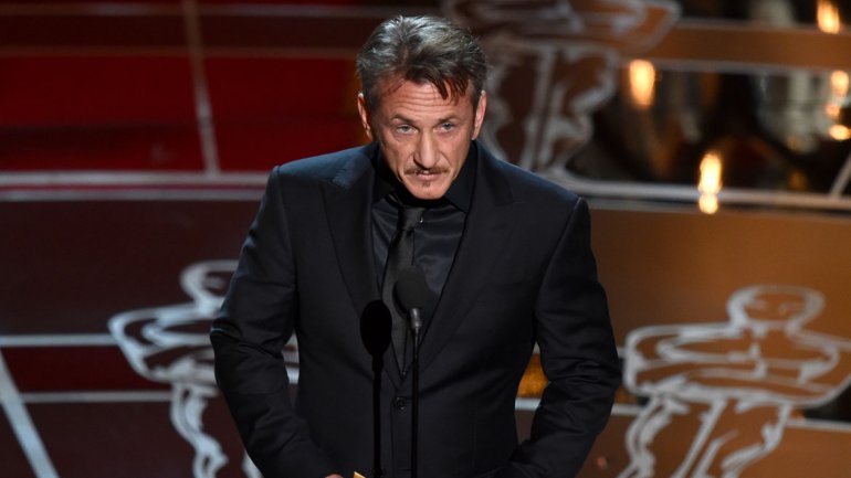 Sean Penn y su polémico chiste en los Oscar que hizo enfurecer a los mexicanos