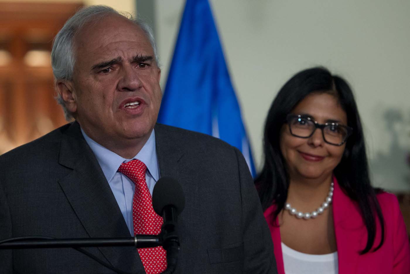 Samper espera se normalicen relaciones entre Venezuela y España