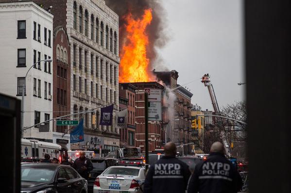 Al menos cinco muertos tras el incendio de una vivienda en Nueva York
