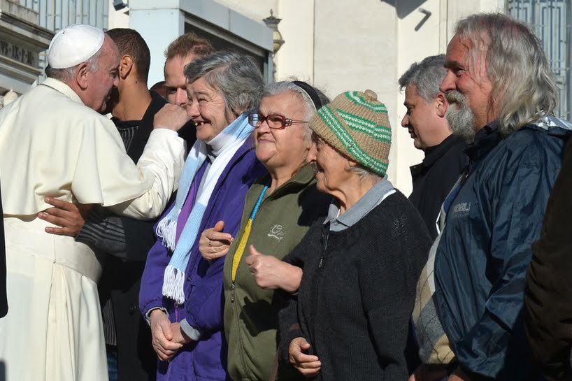 El Papa Francisco acompaña a 150 sintecho a visitar la Capilla Sixtina