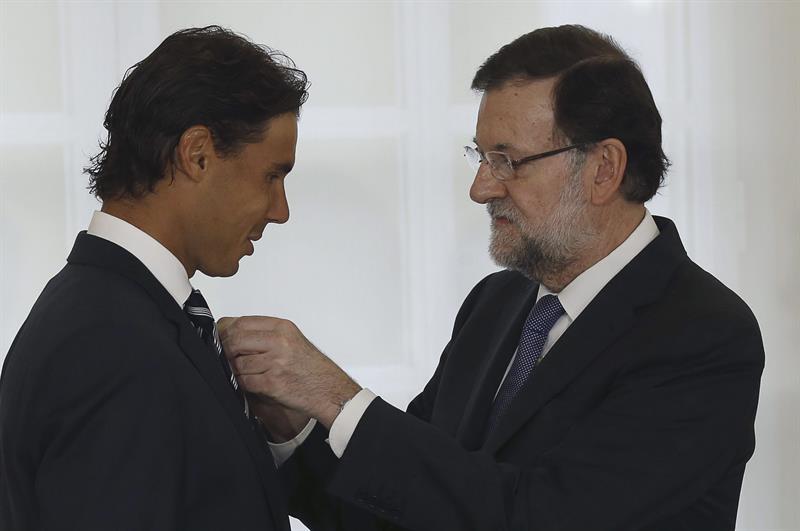 Rajoy impuso Medalla de Oro al Mérito en el Trabajo a Nadal (Fotos)