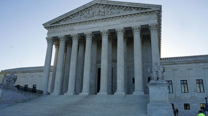 Obispos de EEUU: Corte Suprema se equivoca con matrimonio gay como lo hizo con aborto