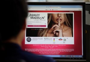 Infieles al desnudo: Hackean el sitio web Ashley Madison