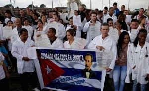 Cuba permitirá repatriación de médicos desertores