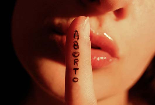 Bachelet reconoce que en Chile se practica el aborto de forma clandestina