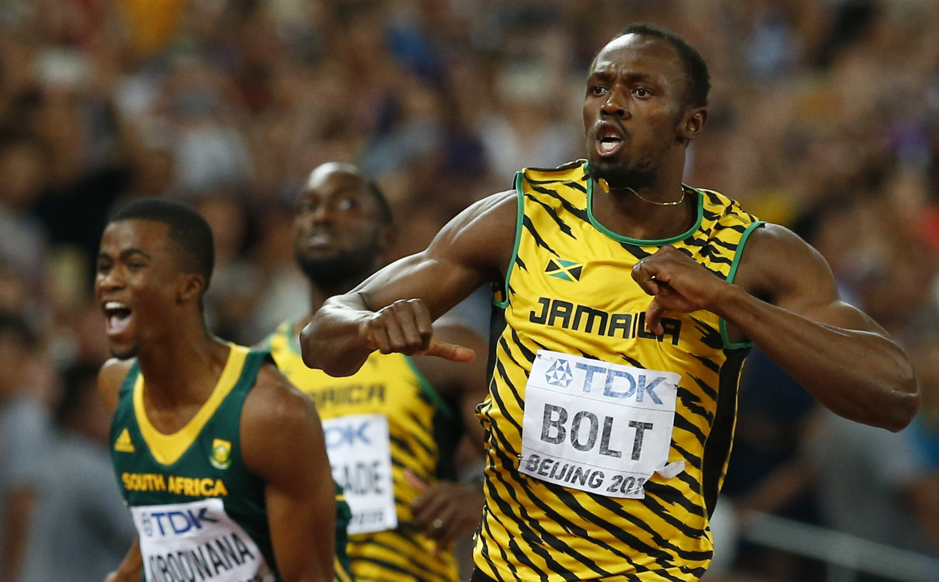 Bolt también sometió a Gatlin en los 200 metros