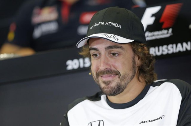 Alonso despeja rumores: Seguirá en McLaren dos temporadas más