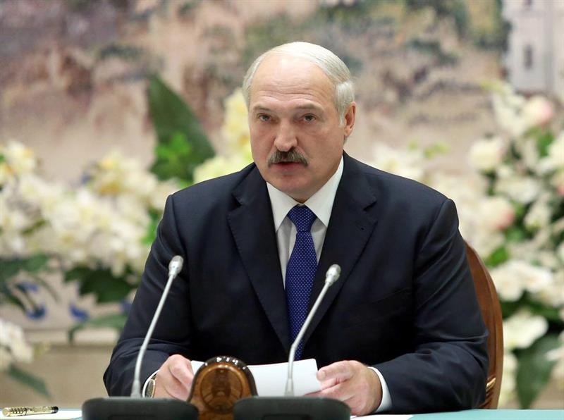 Lukashenko vence con 83,49% de votos en presidencial en Bielorrusia