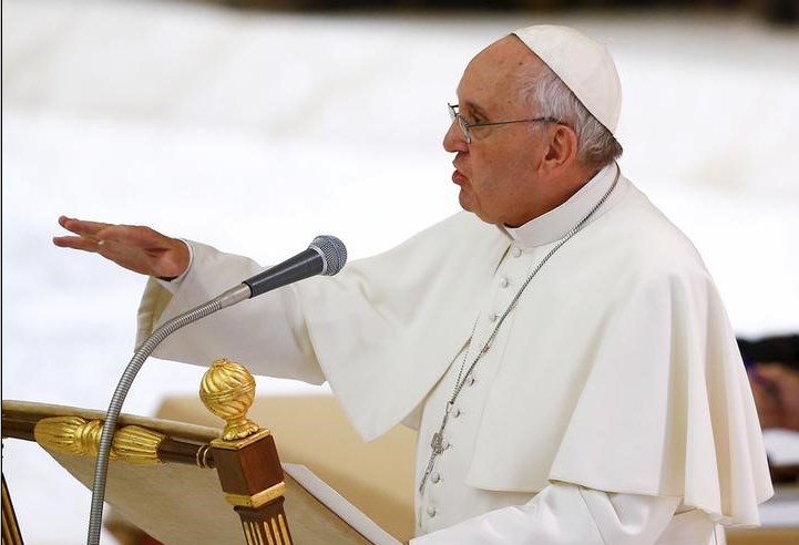 El Papa Francisco pide que se proteja a la familia y a los más pequeños