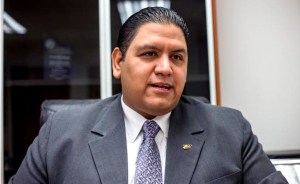 Rector Rondón: CNE viola Ley de Procesos Electorales al no abrir el sistema de modificaciones