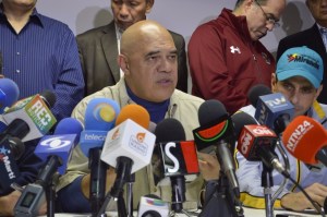 Recolectan firmas contra diputados de Amazonas, denunció Chúo Torrealba