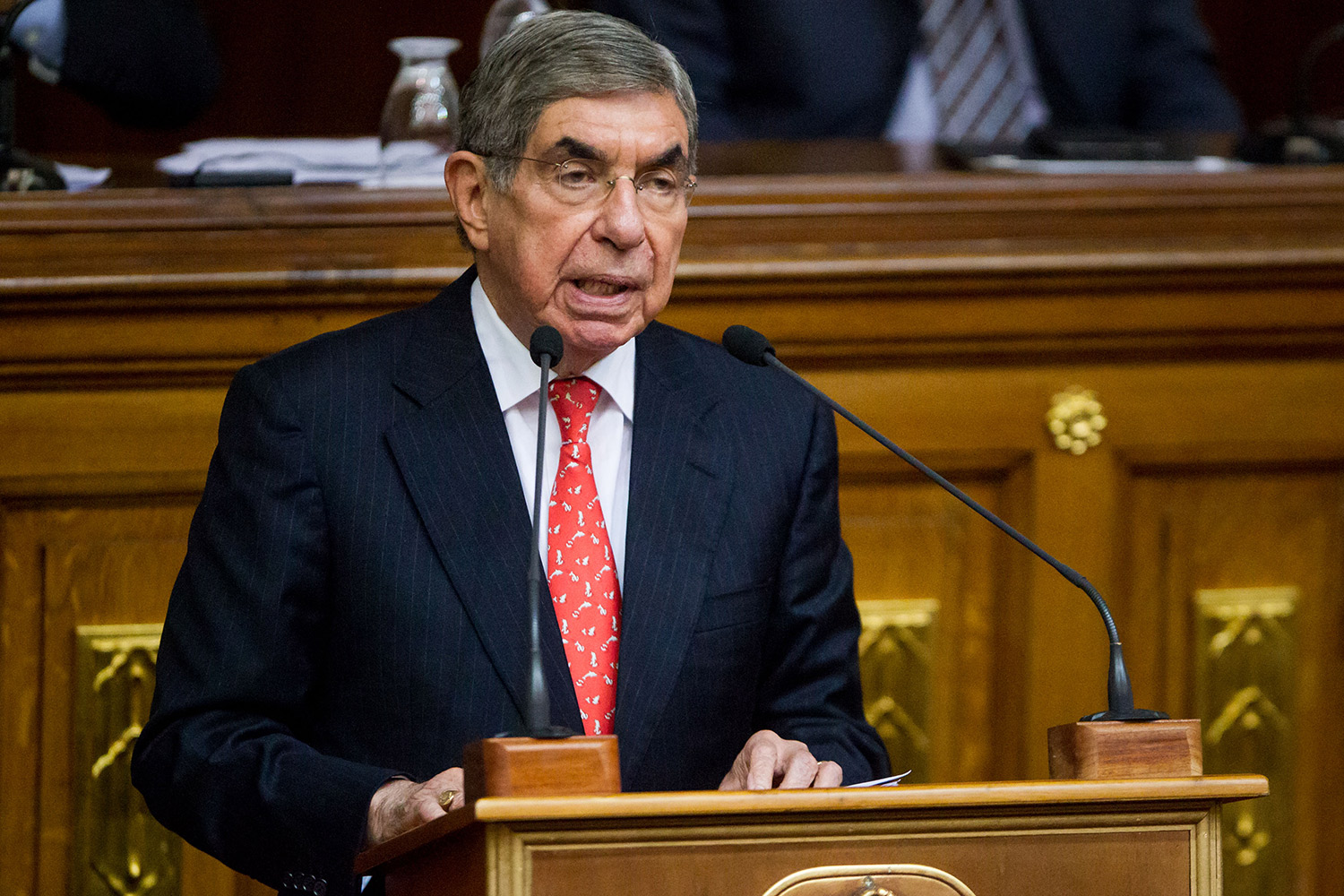 Óscar Arias pide mirar hacia Venezuela ante grave crisis humanitaria