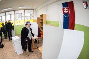 Cierran colegios electorales en las elecciones generales de Eslovaquia