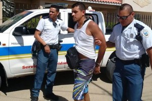 Venezolano fue detenido por robar celulares a turistas en Aruba (Fotos)