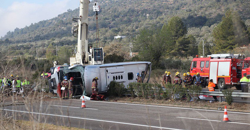Catorce muertos en accidente de un autocar de estudiantes extranjeros en España