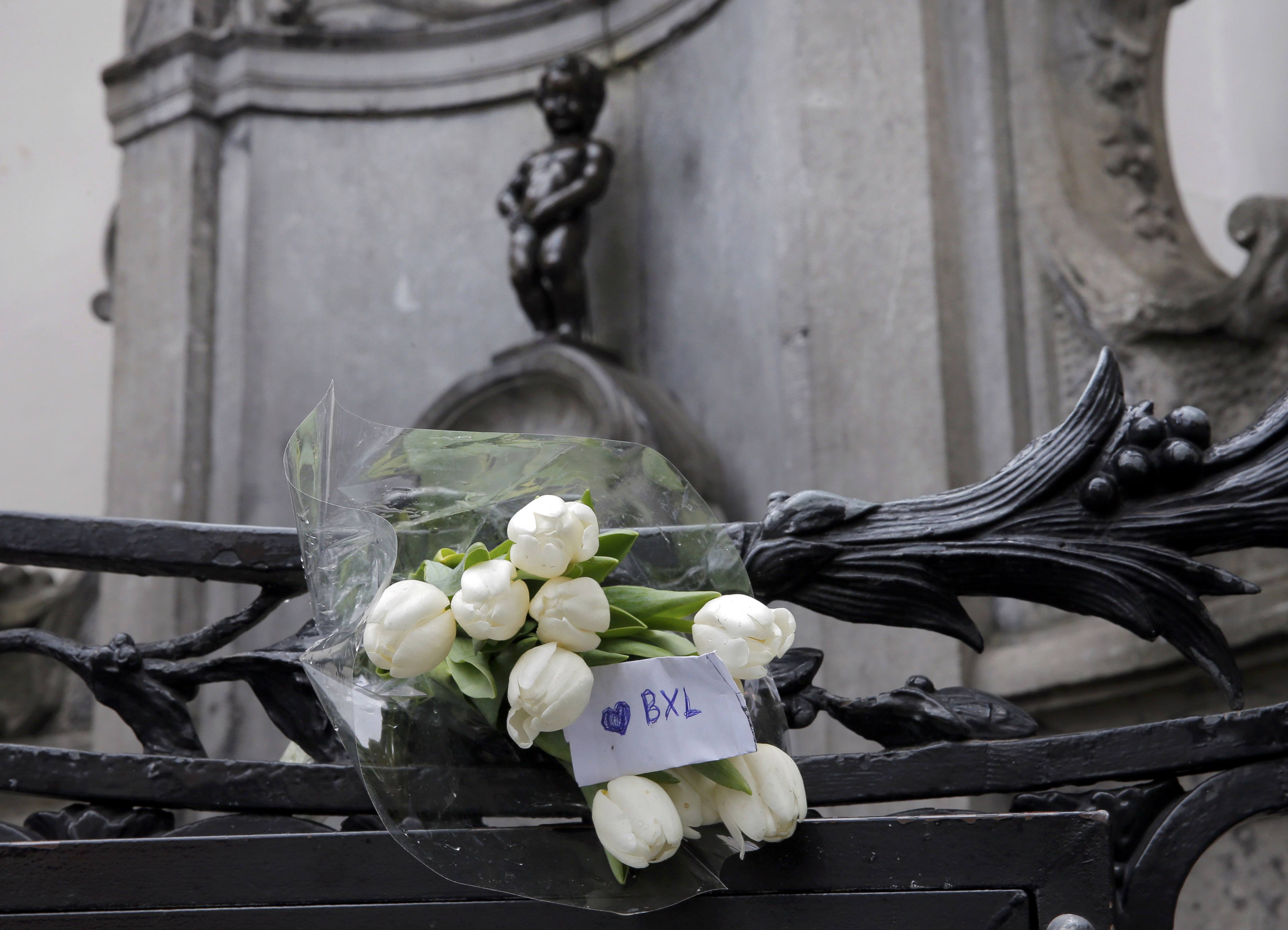 Minuto de silencio en Bruselas por las víctimas de los atentados