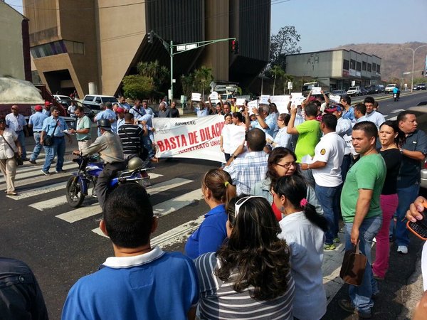 Trabajadores de Corpoelec Valencia exigen contrato colectivo