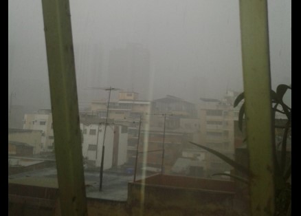 ¡Por fin! Llueve en Caracas este domingo