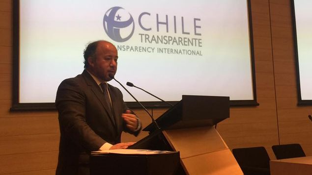 Renuncia presidente de “Chile Transparente”, tras ser mencionado en los Panamá Papers