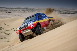 El Team Azimut se mantiene firme en la clasificación del Abu Dhabi Desert Challenge (Fotos)