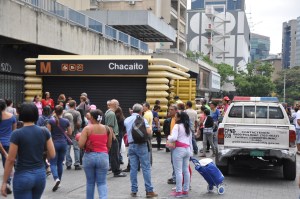 Metro de Caracas se volvió a “echar tres…” y habilitó una “vía única temporal” para solucionar el desastre #25May